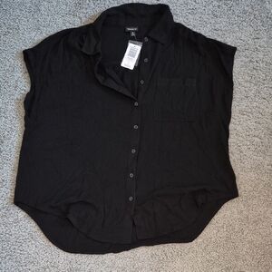 Black Short-Sleeve Button Front Shirt